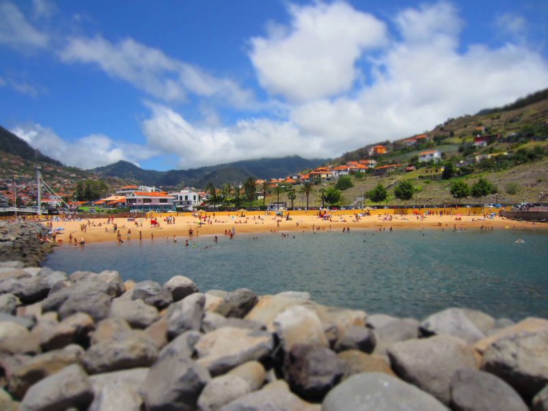 Vista da Praia de Machico